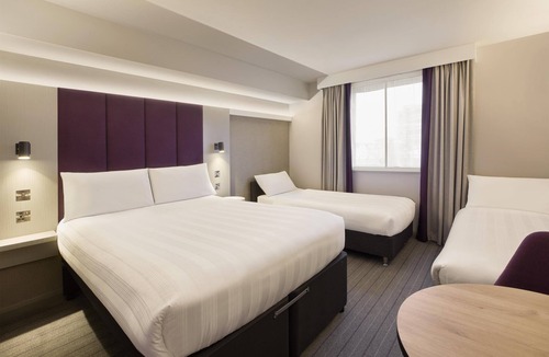 Chester Hotel | Premier Inn Chester Central - South East