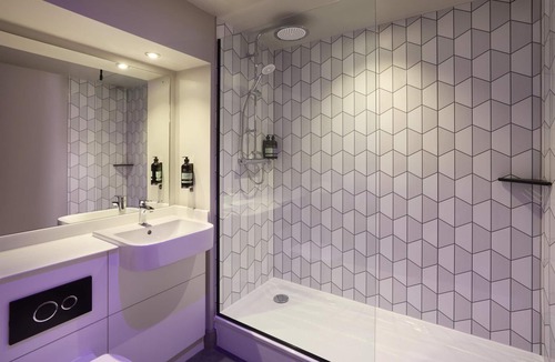 Pitchcombe Hotel | Premier Inn Evesham
