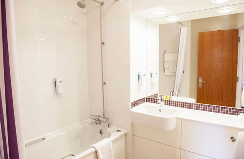 Kidderminster Hotel | Premier Inn Kidderminster