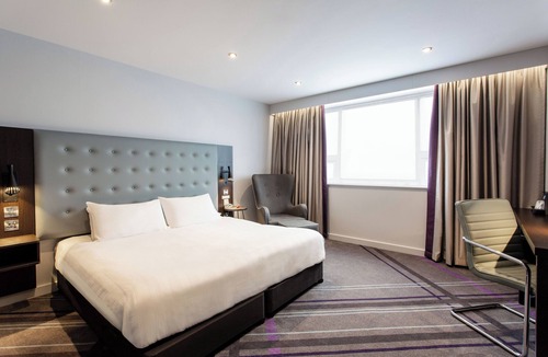 Lisburn Hotel | Premier Inn Lisburn