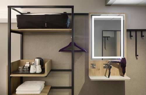 Newbury Park Hotel | Premier Inn London Ilford - Newbury Park