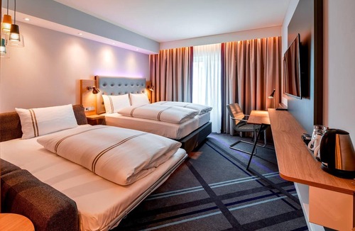 Hallbergmoos Hotel | Premier Inn München Airport Süd