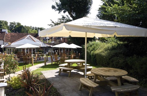 Horndean Hotel | Premier Inn Portsmouth - Horndean