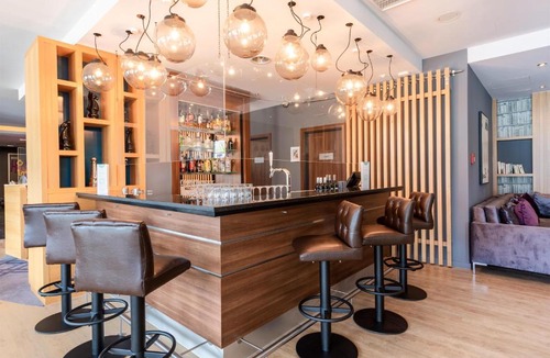 Leinfelden-Echterdingen Hotel | Premier Inn Stuttgart Airport Messe