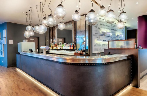 Kurpark Hotel | Premier Inn Stuttgart Bad Cannstatt