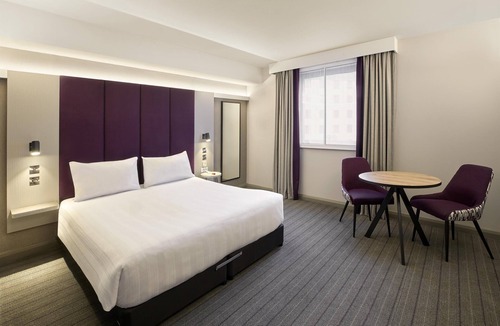 Five Oak Green Hotel | Premier Inn Tonbridge North