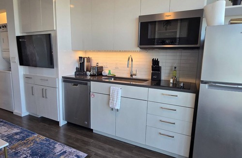 Music Row Apartment | Premier Luxe Studio Music Row Steps to Vanderbilt & Belmont Near Broadway
