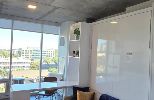 Music Row Apartment | Premier Luxe Studio Music Row Steps to Vanderbilt & Belmont Near Broadway