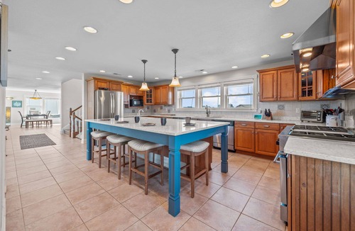 Waves House | Premier Semi-Oceanfront Dog Friendly w/Pool, Hot Tub, Game Room, Cargo Lift