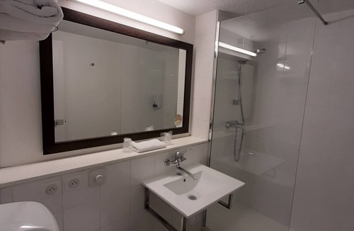 Chaintre Hotel | Premiere Classe Mâcon Sud