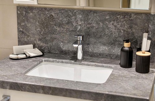 Bur Dubai Apartment | Premium 1BR - Direct Access to Dubai Mall