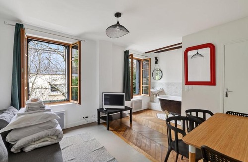 Gentilly Apartment | Premium 1BR flat with direct access to the RER B