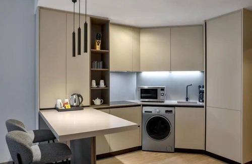 DIFC Hotel | Premium 1BR | Marriott Dubai | Apartment-Style, Full Kitchen, Metro Walk