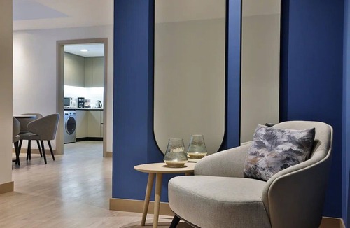 DIFC Hotel | Premium 1BR | Marriott Dubai | Apartment-Style, Full Kitchen, Metro Walk