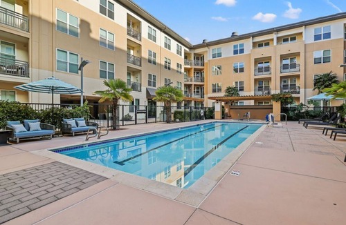 Pilgrim - Triton Condo | Premium 2BR Stay with Pool at Plaza