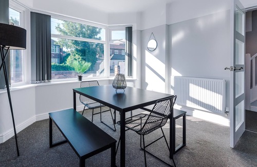 Wirral House | Premium 3 bed detached house - Bromborough - Wirral