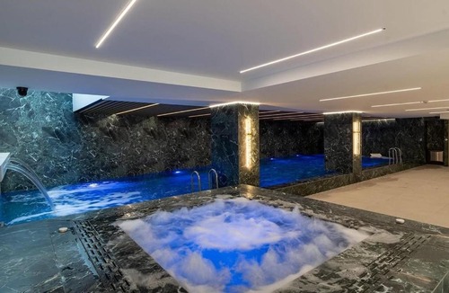 Sector 2 Apartment | PREMIUM Apartament & Wellness with jacuzzi, sauna , gym , pool
