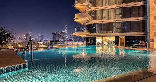 Al Safa Apartment | Premium Canal Front 3BR- Burj Khalifa & Canal Views -Near Safa Park