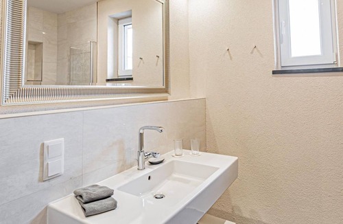 Langsur Bed & Breakfast | Premium Doppelzimmer - Weingut Johannishof