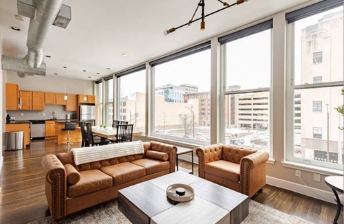 Wholesale District Apartment | Premium Downtown Indy 1BR Walk to Dining Nightlife and Sports