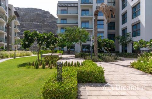 Sharm Apartment | Premium Experience-Address Beach Residence Fujairah