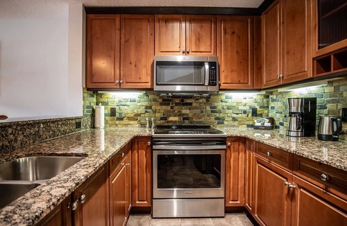 Canmore Condo | Premium King suite with views and pool