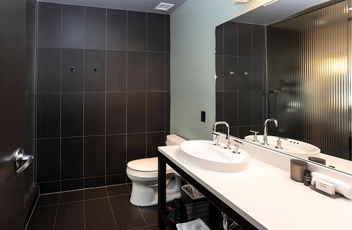 Fifth Ward Hotel | Premium Loft Two Queen Beds at The Iron Horse Hotel, Pets Allowed!