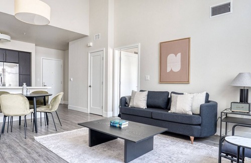 Centennial Apartment | Premium Redwood City 2BR w/ W/D & Pool, walk to Caltrain, by Blueground