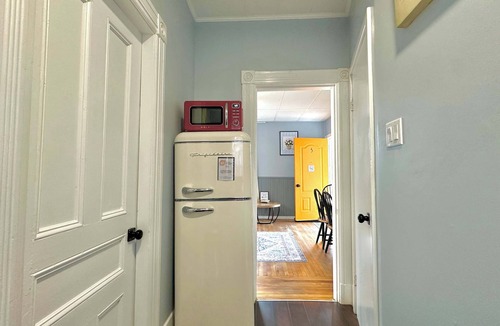 Bridgewater Apartment | Premium Spring Retreat near the LaHave River