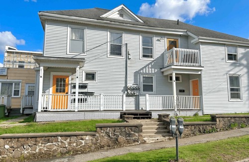 Bridgewater Apartment | Premium Spring Retreat near the LaHave River