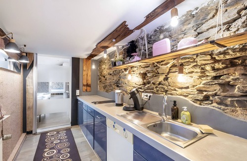 Bad Ems Apartment | Premium Stay – Unique Bedrooms Only