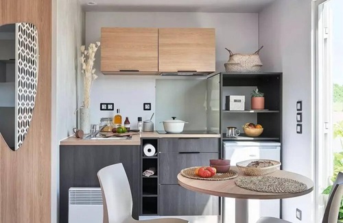 Culoz House | Premium Studio Mobile Home: 1 Bedroom, Sleeps 2