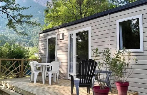 Culoz House | Premium Studio Mobile Home: 1 Bedroom, Sleeps 2