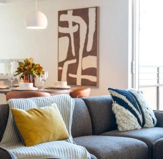 North Adelaide Apartment | Premium top-floor apartment with stunning views
