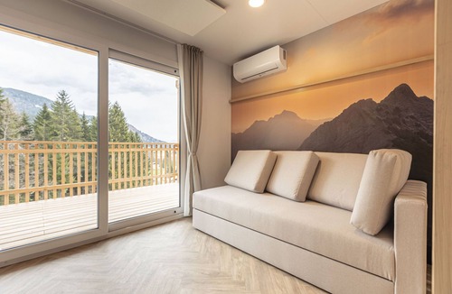 Kotschach-Mauthen Ski Chalet | Premium Tree House with 1 bedroom