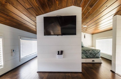 Bronson Resort | Premium Two-Bedroom, Two-Story Resort Cabin