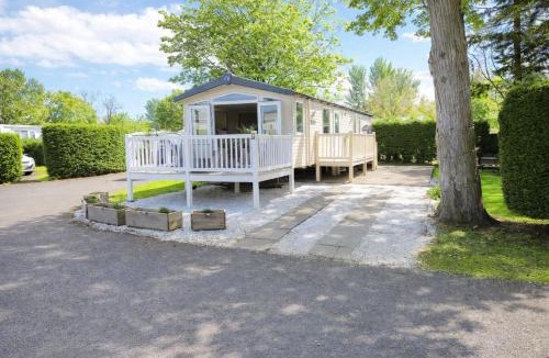 Berwick-upon-Tweed Resort | Prestige Static Caravan on 5 Star Holiday Park