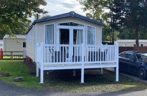 Berwick-upon-Tweed Resort | Prestige Static Caravan on 5 Star Holiday Park