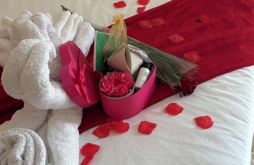 Codolet Bed & Breakfast | Prestige Suite, love room, Jacuzzi