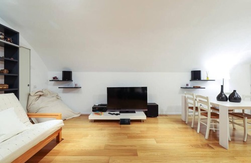 Ticinese Apartment | Prestigious loft in old Milanese courtyard with large kitchen and ultrafast WiFi