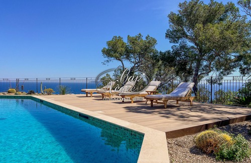 Cavaliere Villa | Prestigious property with a pool and panoramic sea view in Cap Nègre