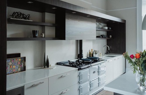 West End Apartment | Prestigious Townhouse close to Princes Street