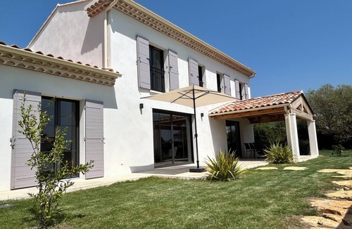 Vacqueyras Villa | Prestigious villa with private pool 200 m from the village.