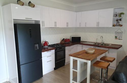 Lowden House | Preston Valley Shed Stay