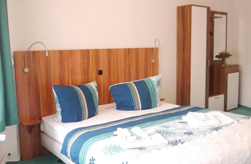 Plaue House | Pretty double room in Plaue near Brandenburg an der Havel near the Wendsee
