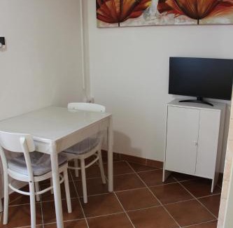 Roiano-Gretta-Barcola-Cologna-Scorcola Apartment | Pretty Favetti - lovely apartment in Trieste with a sea view -