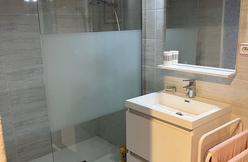 Brive-la-Gaillarde Apartment | Pretty garden apartment in peaceful residence