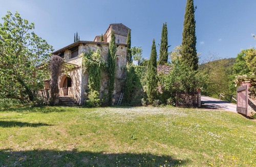 Stigliano House | Pretty independent stone house in the small old village of Stigliano, just 20 km from Siena.