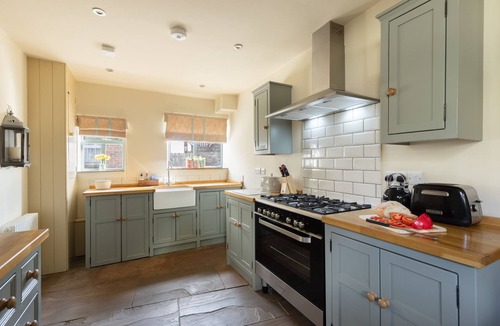 Sewerby Cottage | Pretty Seaside cottage, sleeps 4 ( dog friendly)
