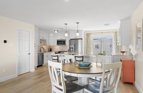 Avalon Condo | Pretty updated 2bed/1bath unit at the Merrimac Resort Condominiums